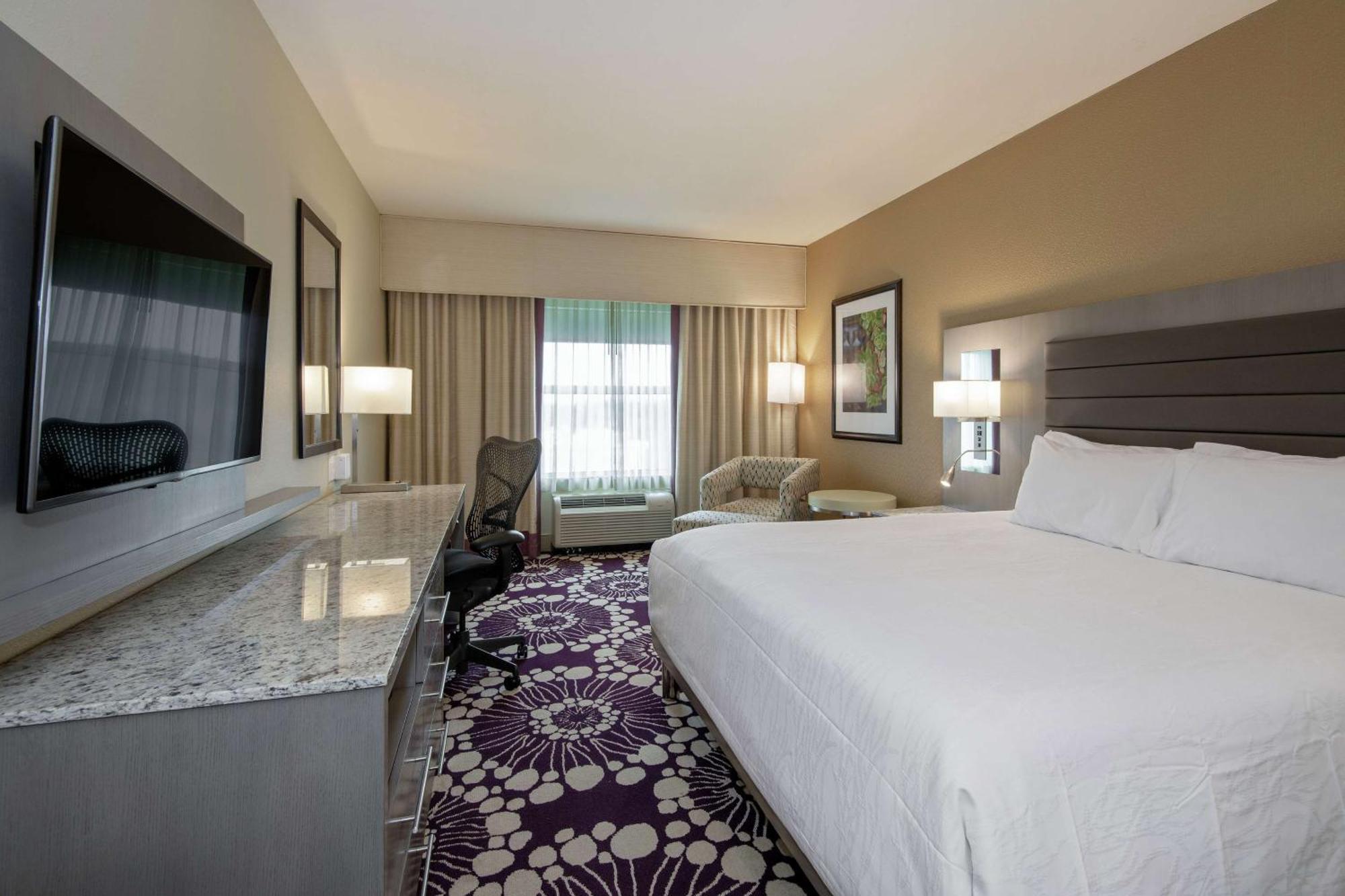 Hilton Garden Inn Raleigh/Crabtree Valley Zewnętrze zdjęcie